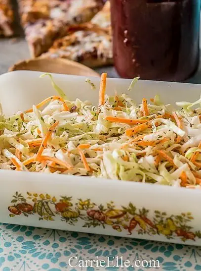 Light and Tangy Low-Calorie Coleslaw