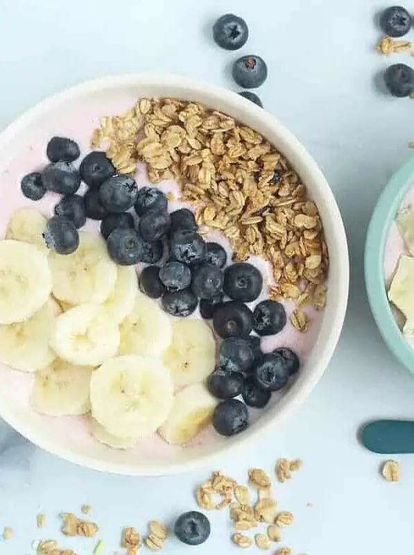 Berry Banana Smoothie Bowls