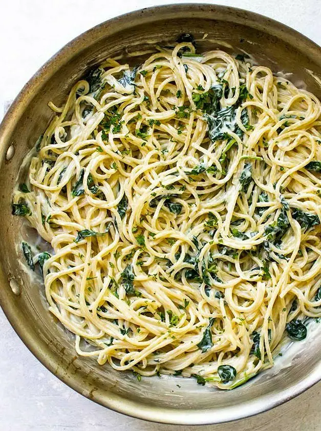 Creamy Goat Cheese Spaghetti