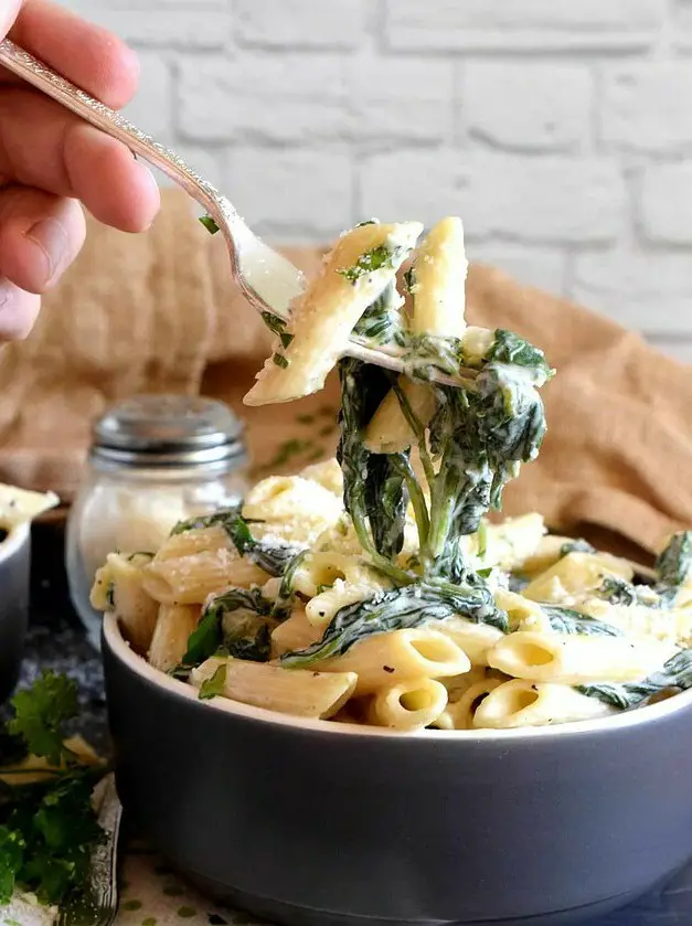 Parmesan and Spinach Penne Pasta