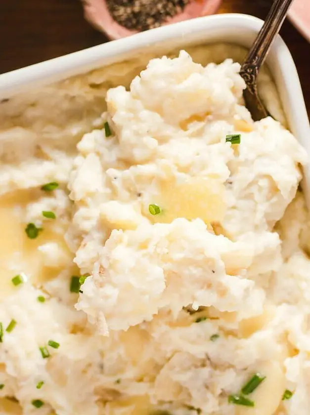 Garlic Cream Cheese Mashed Potatoes