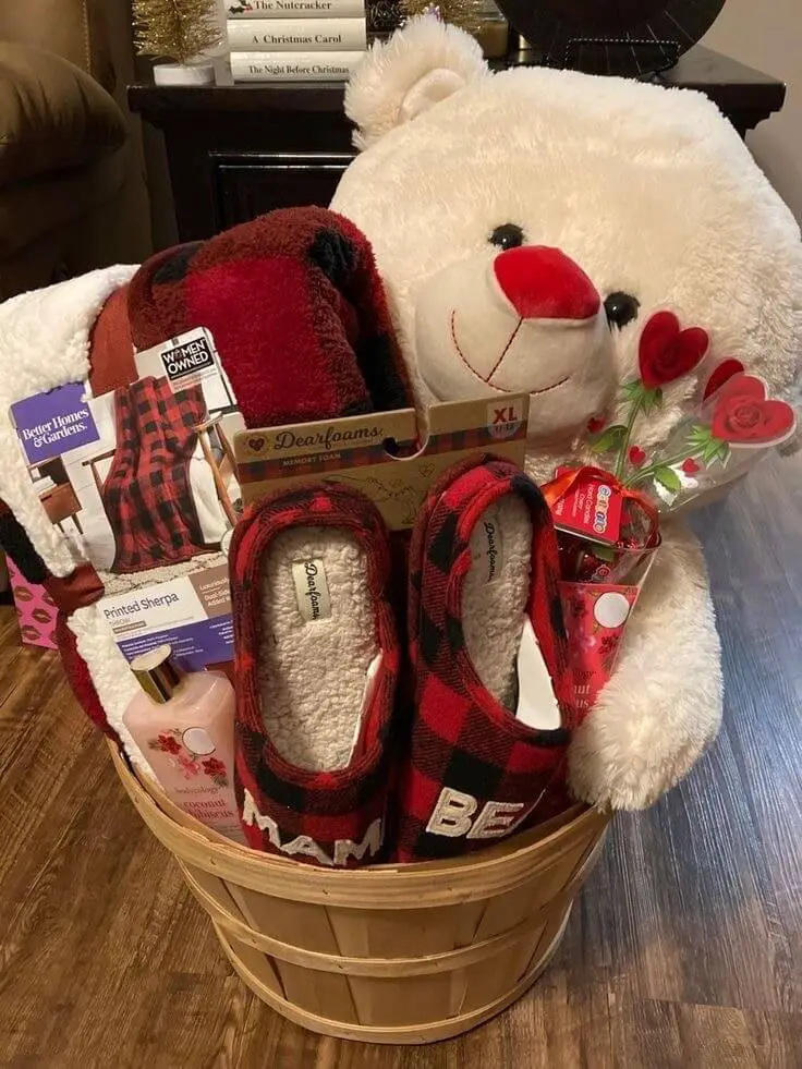 COZY VALENTINES GIFT BASKETS