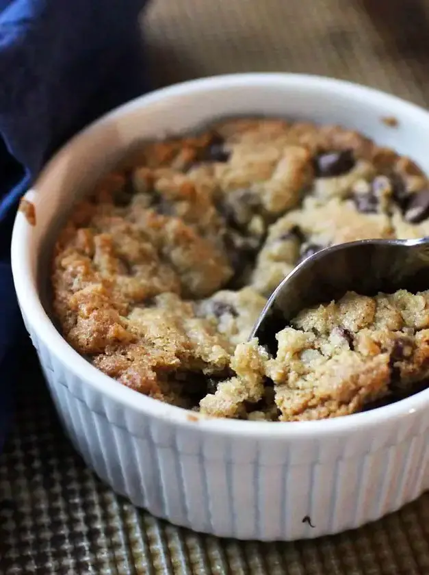 Deep Dish Chocolate Chip Cookie