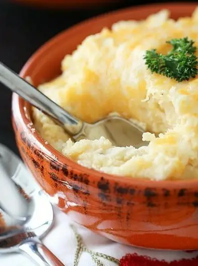 Smoky & Cheesy Buttermilk Baked Mashed Potatoes