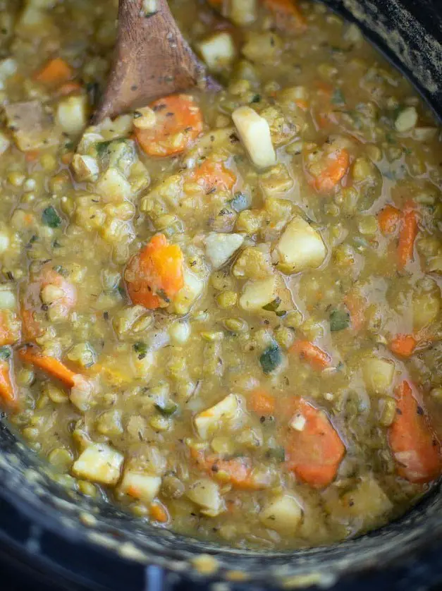 Slow Cooker Vegan Split Pea Potato Soup