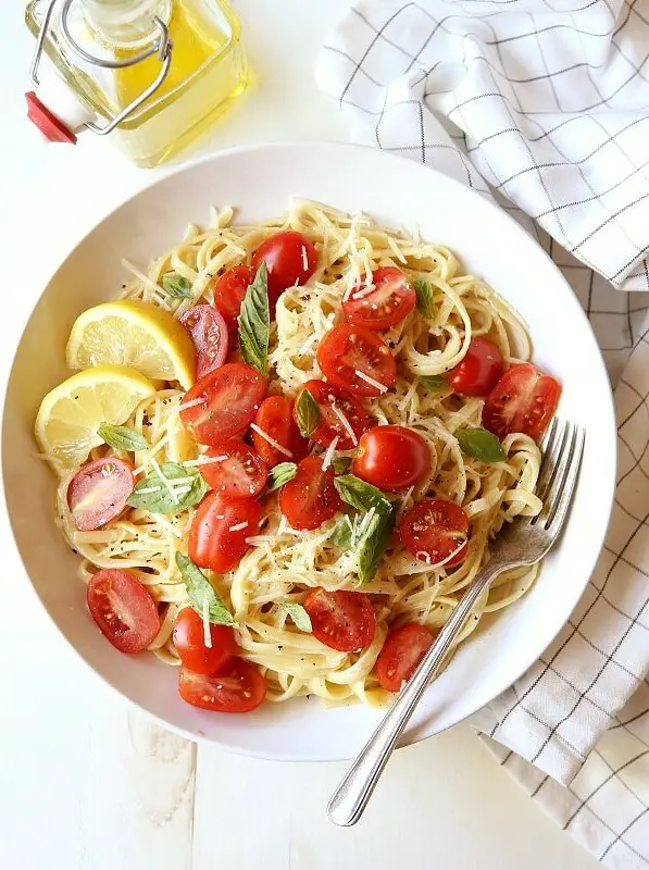 Lemon Pasta with Tomatoes and Basil