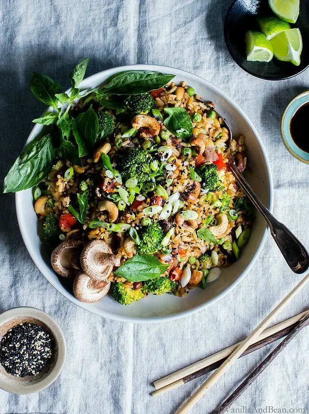 Thai Vegetable Fried Rice with Cashews