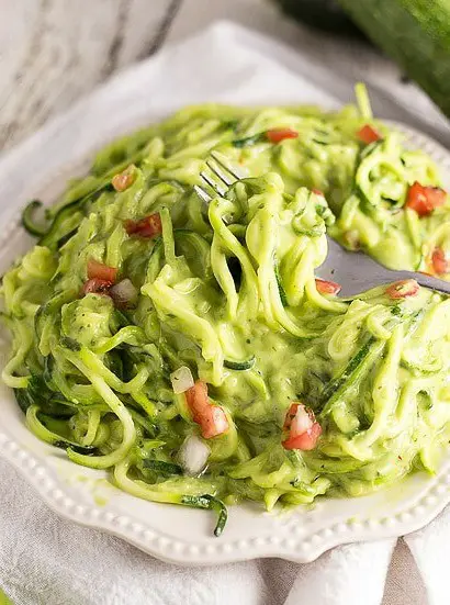 Creamy Avocado Zoodles