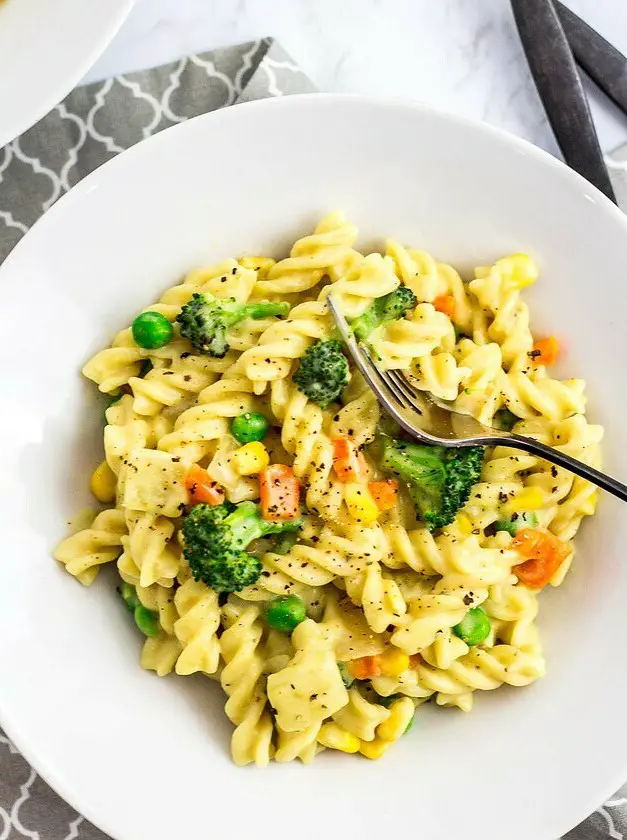 Dairy-Free White Sauce Veggie Pasta