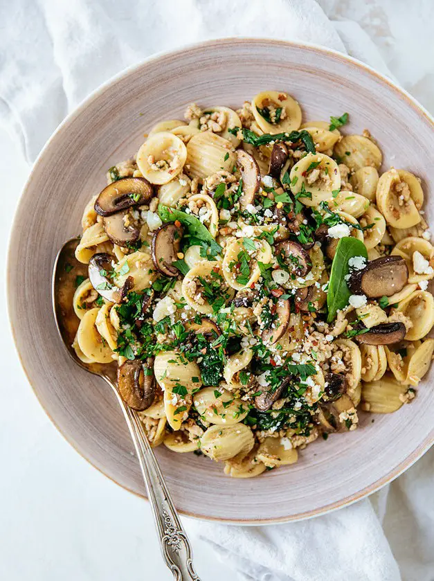 Weeknight Pasta with Turkey and Spinach