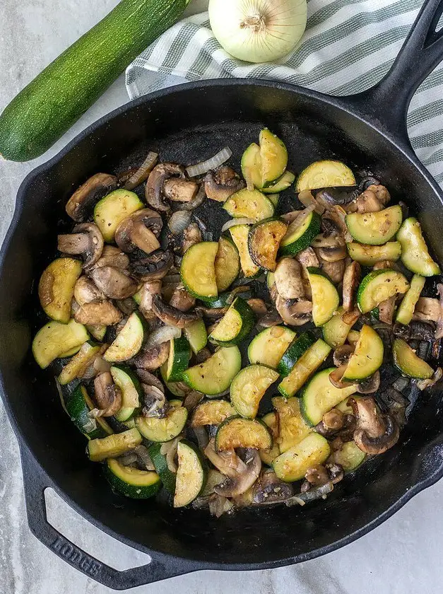 Quick Sauteed Zucchini & Mushrooms