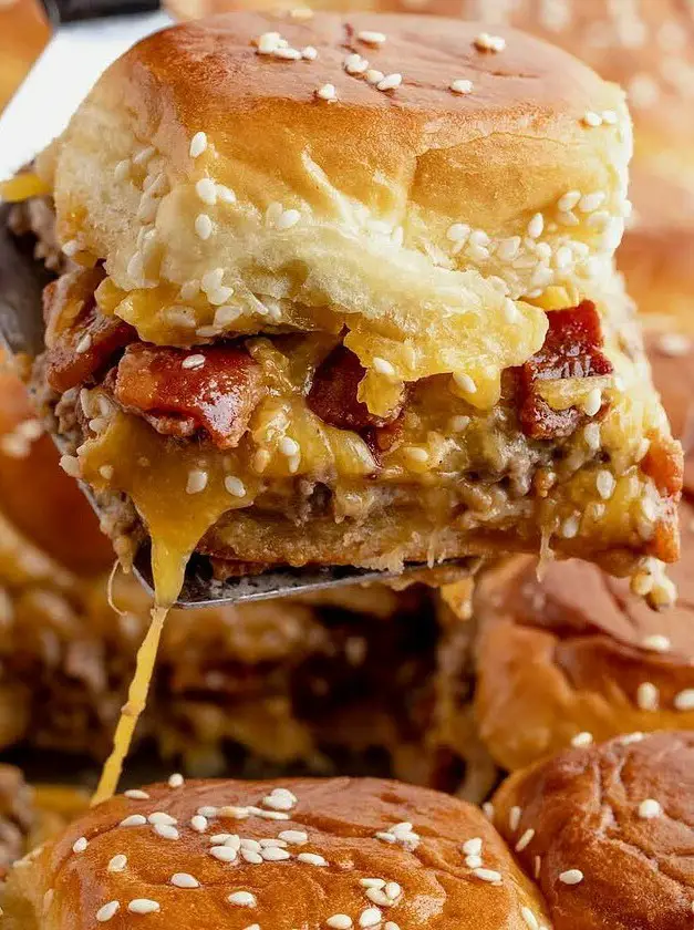 Bacon Cheeseburger Sliders