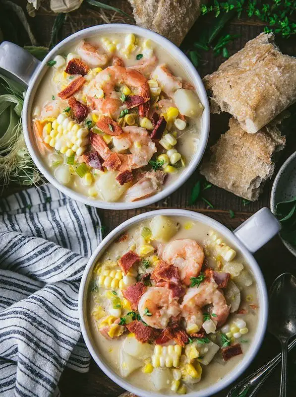 Shrimp Soup with Corn and Bacon