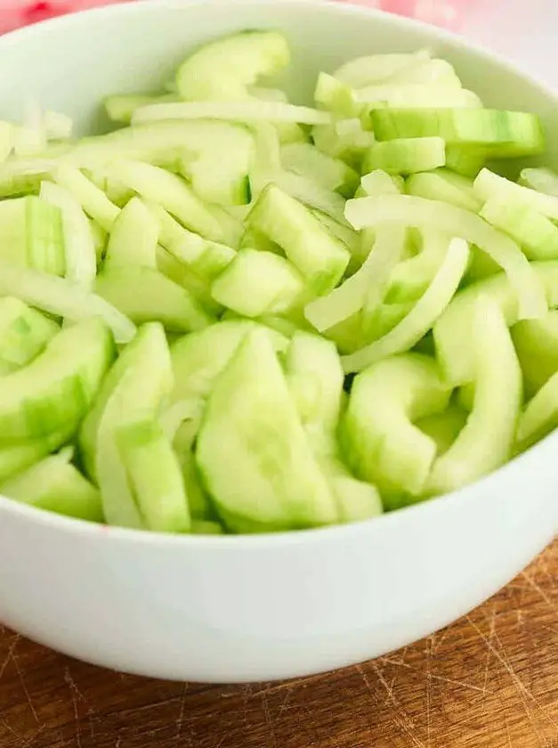 Old Fashioned Cucumber & Onion Salad