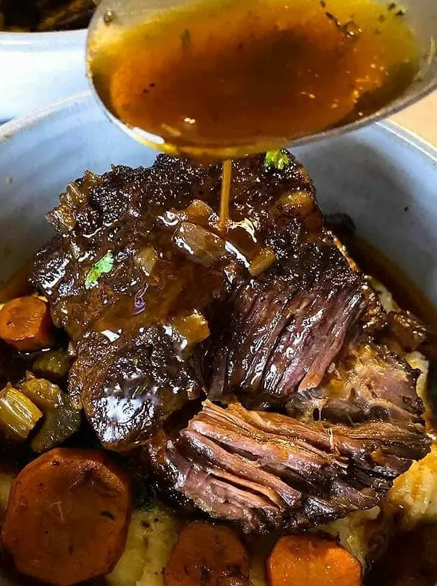 Slow Cooker Short Ribs