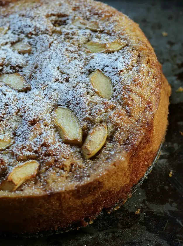 Italian Vegan Apple Cake