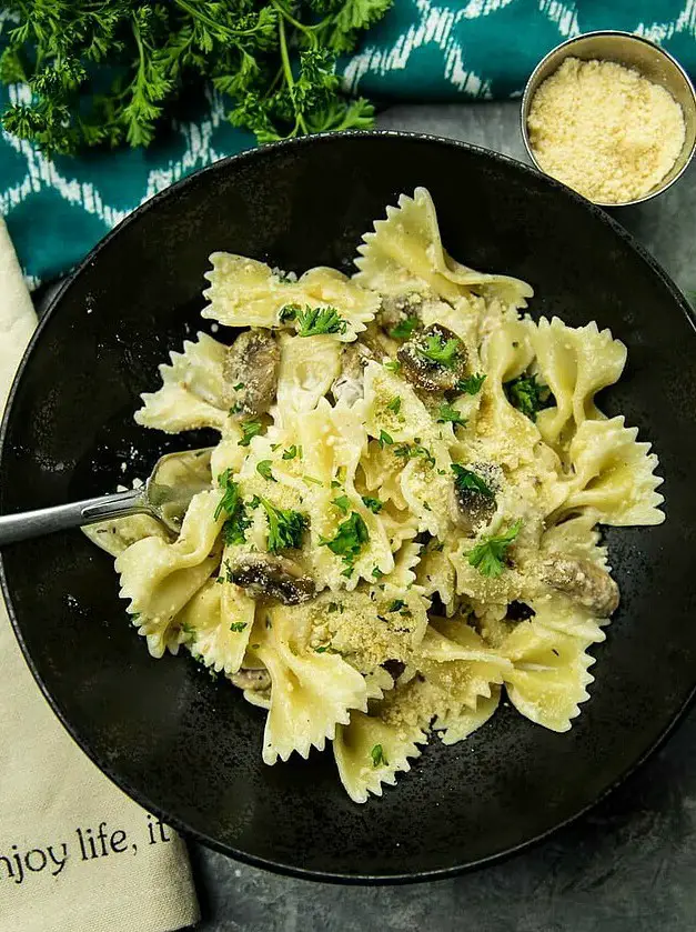 Creamy Mushroom Farfalle Pasta