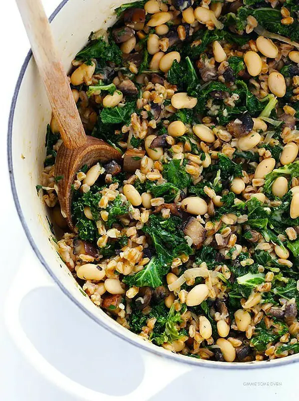 Creamy Farro with White Beans and Kale