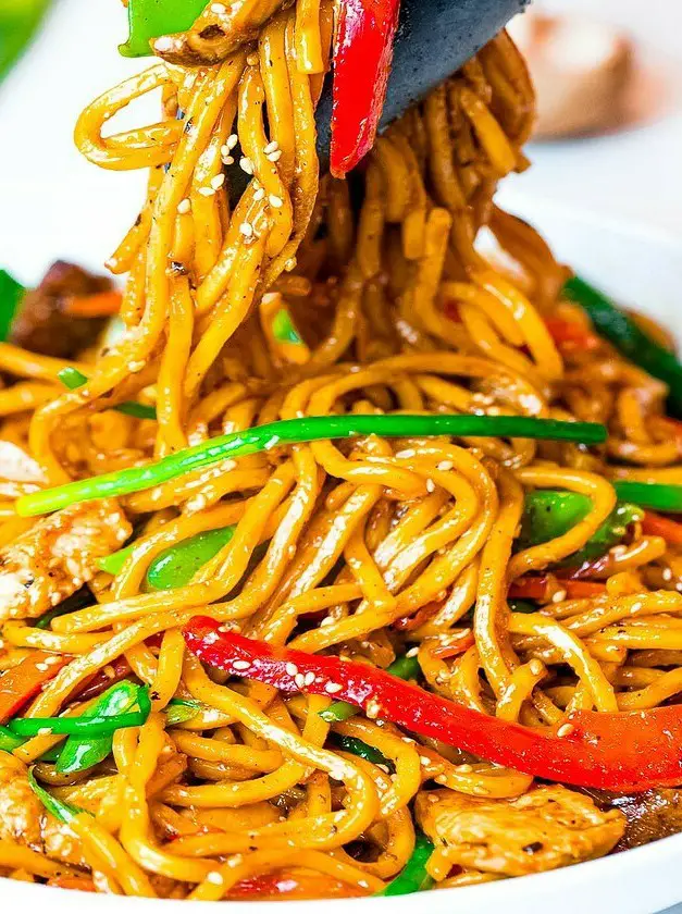 Chicken Lo Mein