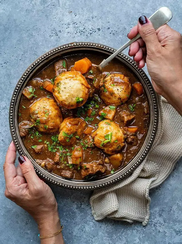 Slow Cooker Beef Stew and Dumplings