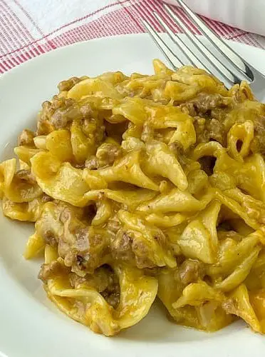 Classic Hamburger and Noodle Casserole