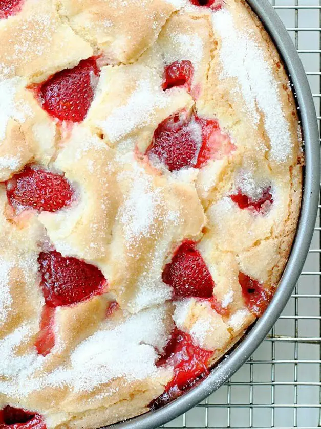 French Strawberry Cake