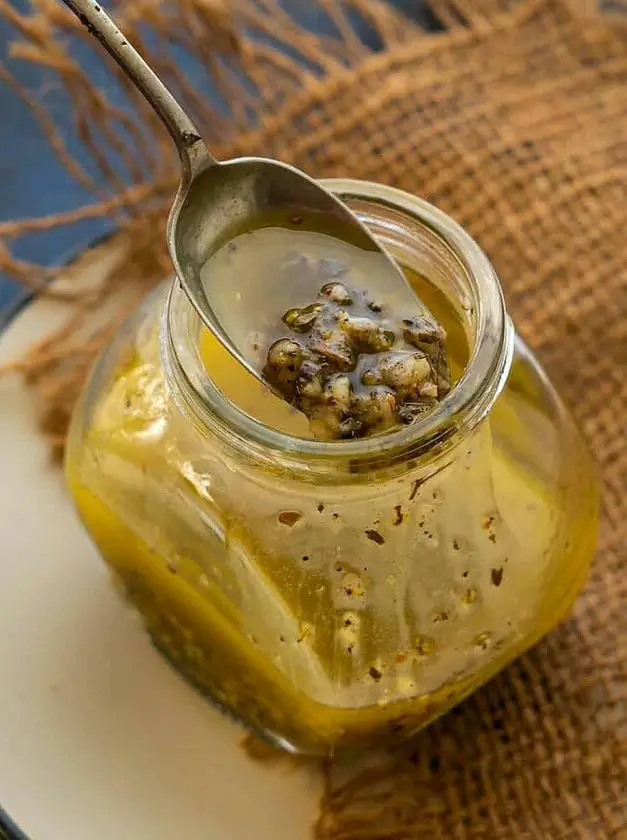 Lemon Garlic Salad Dressing