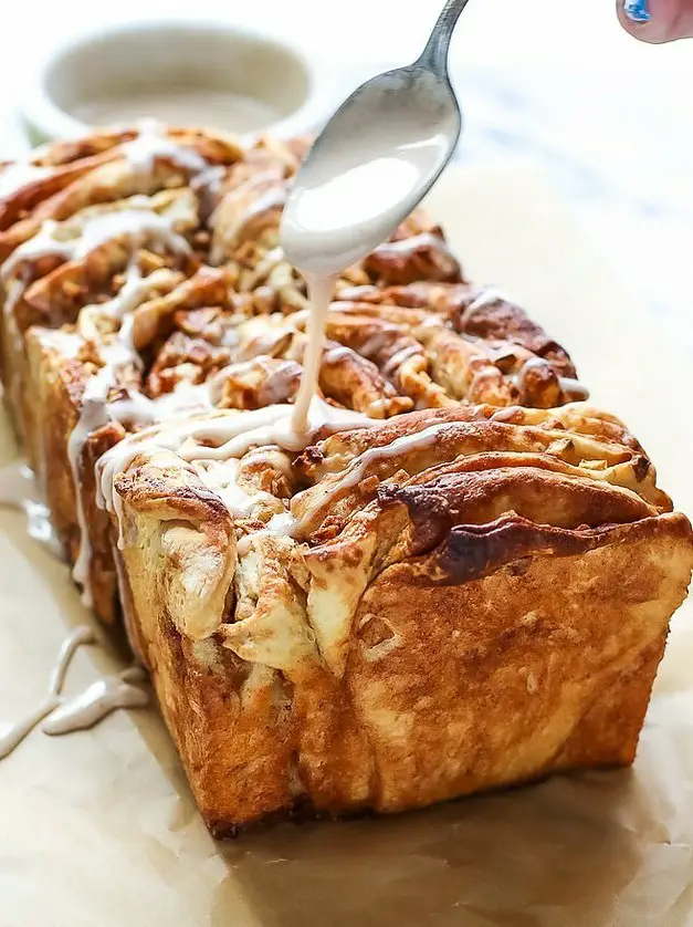 Cinnamon Apple Pull-Apart Bread