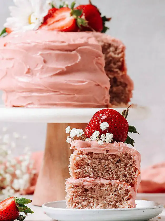 Vegan Strawberry Cake