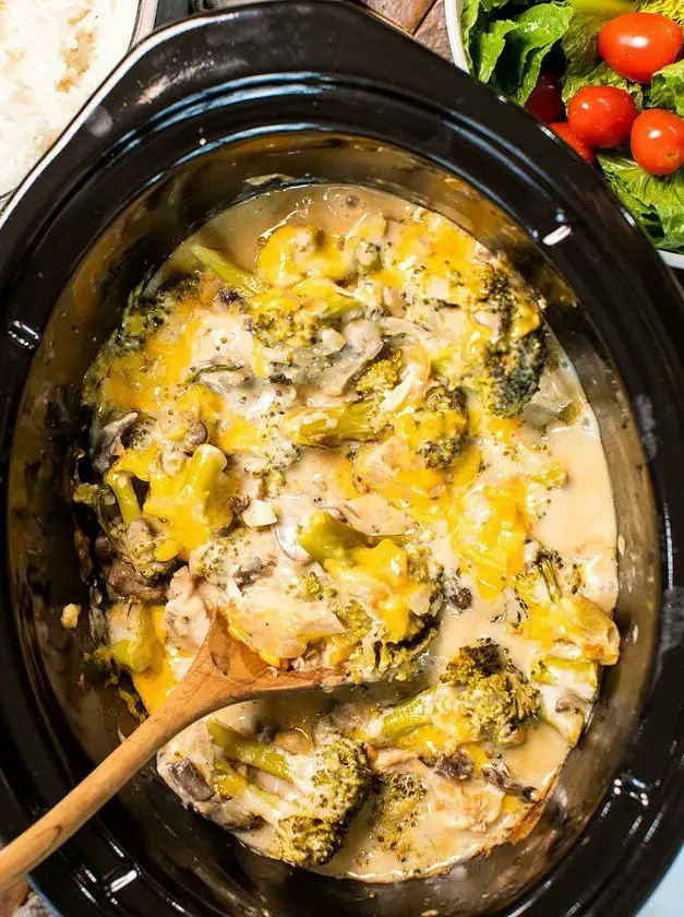 Slow Cooker Cheesy Broccoli Chicken