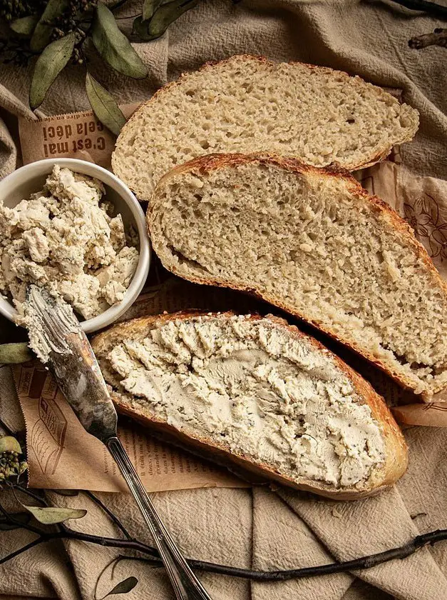 Easy Dutch Oven Bread