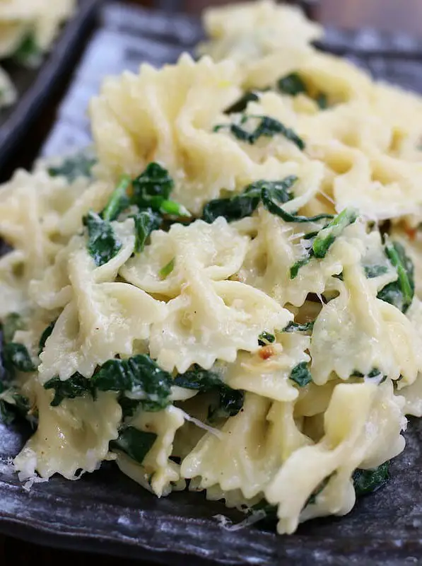 Creamy Farfalle Pasta with Spinach