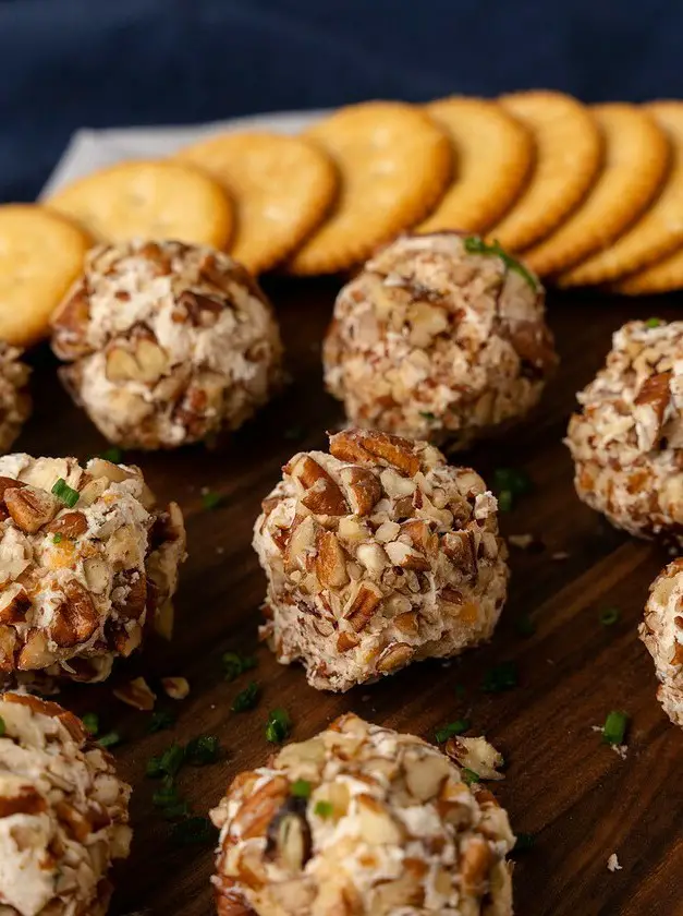 Easy Mini Cheese Balls