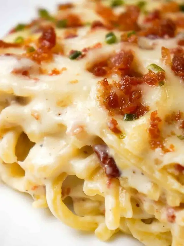 Bacon Cream Cheese Baked Spaghetti