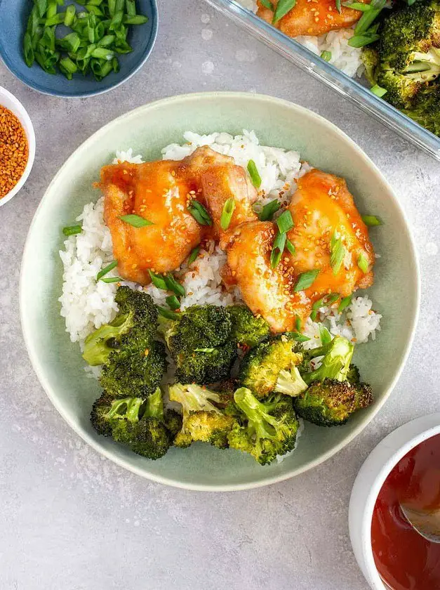 Sheet Pan Chicken Thighs and Broccoli with Sriracha Glaze