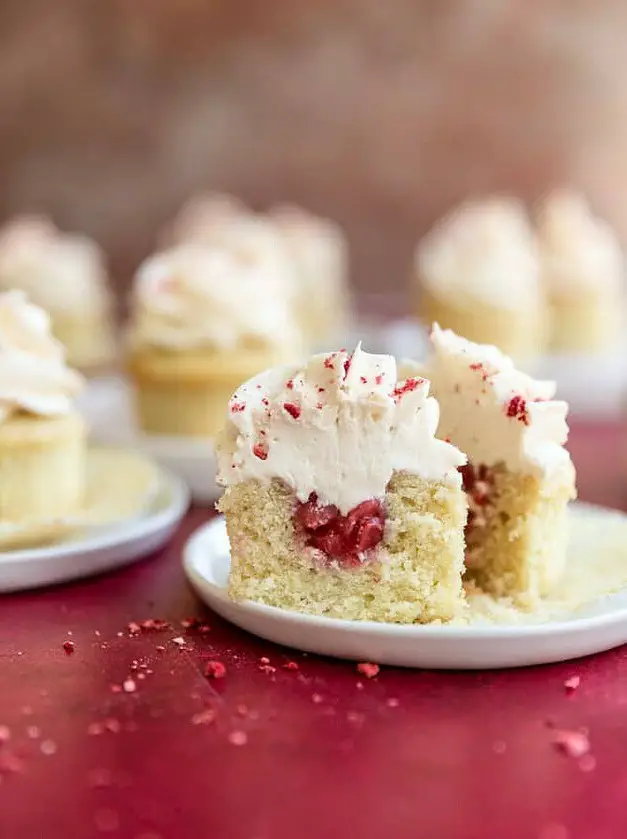 Super Moist Strawberry Filled Cupcakes