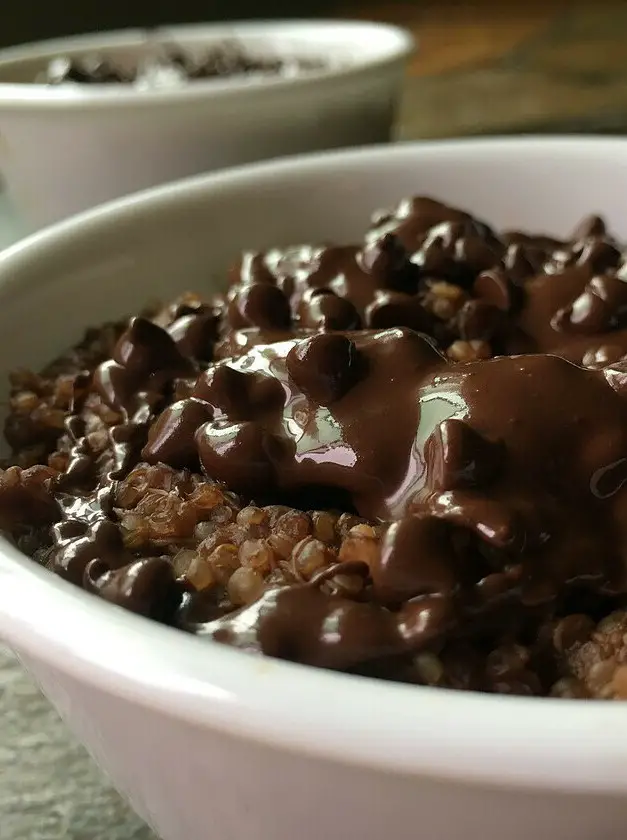 Chocolate Mocha Quinoa Breakfast Bowl