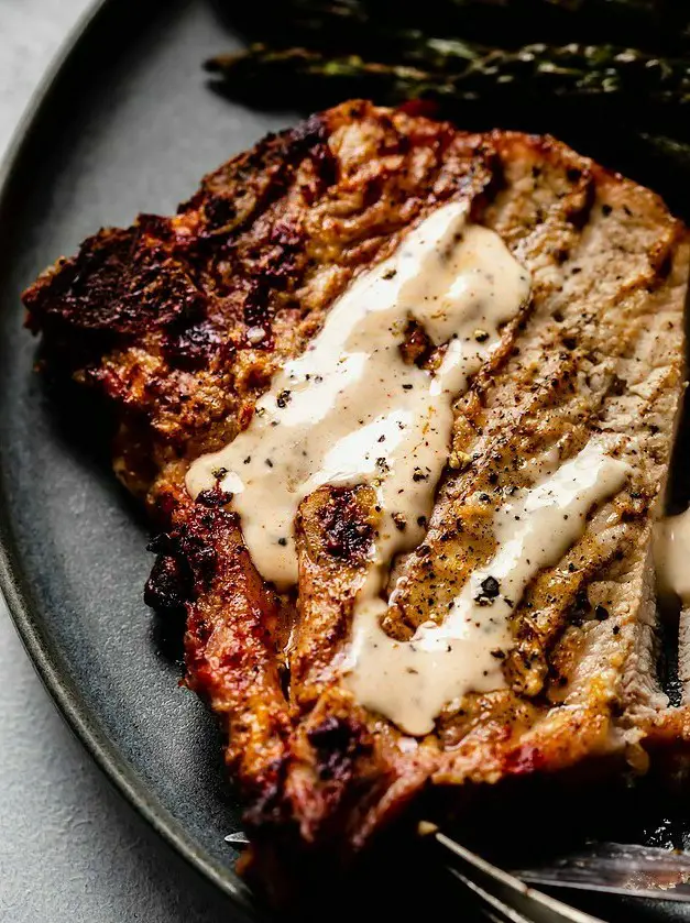 Grilled Pork Chops with White BBQ Sauce