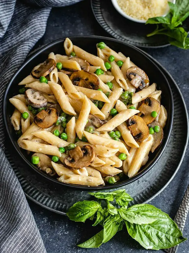 Instant Pot Creamy Mushroom Pasta