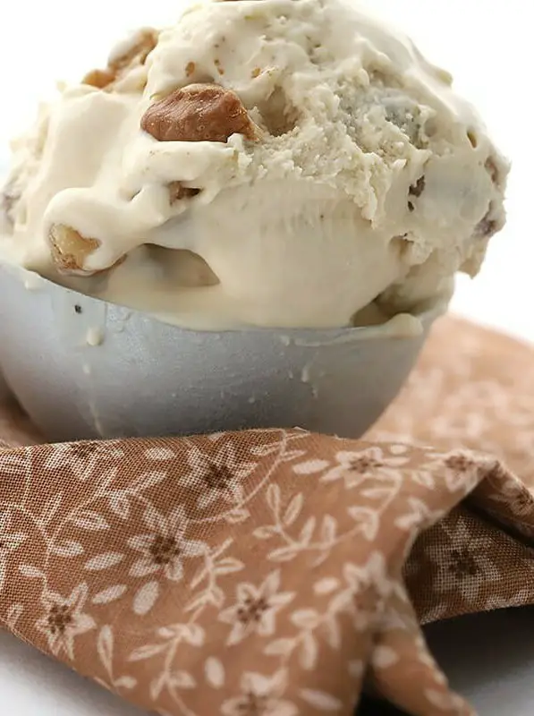 Low Carb Maple Walnut Ice Cream